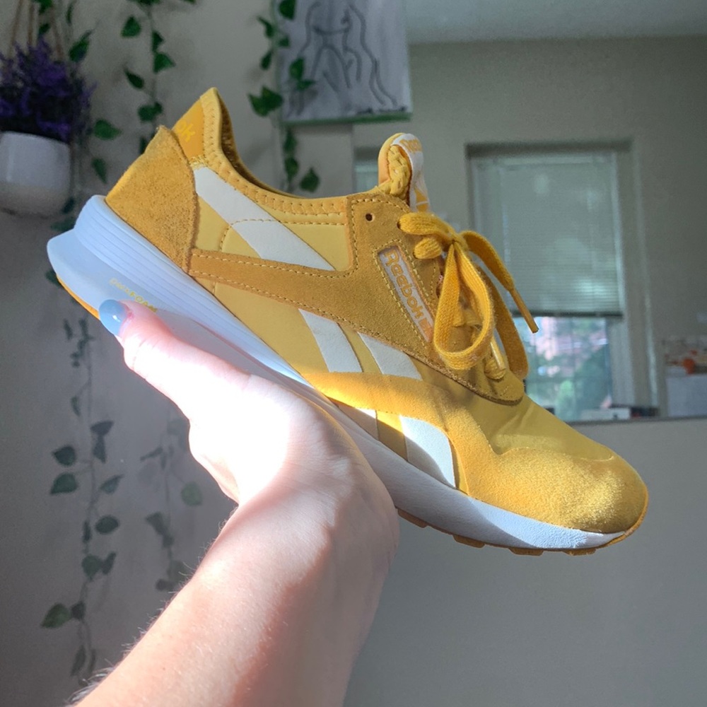 Reebok Women’s shoes size 7.5 good condition!